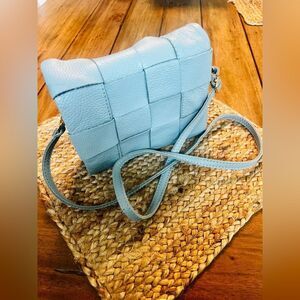 Elegant light Blue Woven Crossbody bag; 100% Leather! Like new!